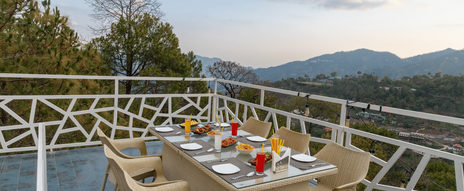 Roof top dinning 2