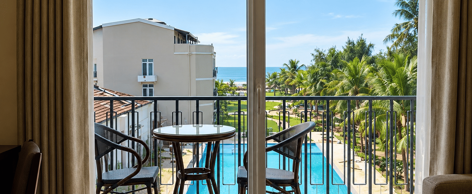 BALCONY 2