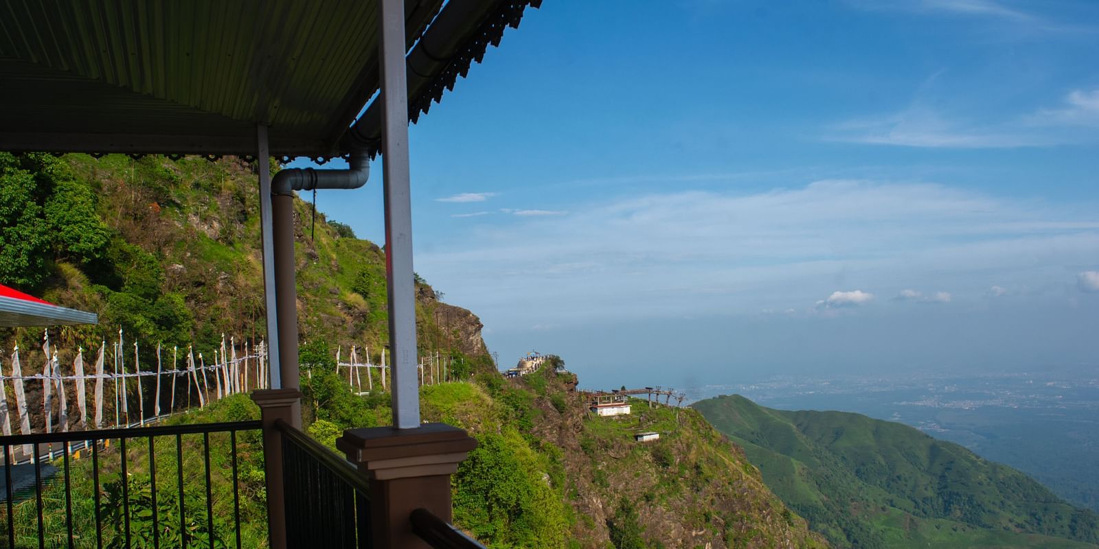 An image of a balcony over viewing the Himalayan mountains - Avianna Windy House Wellness Retreat & Spa