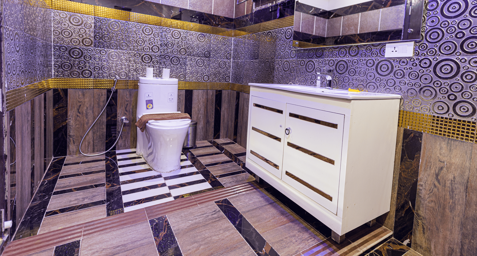 Family Premium Quadra at Parakkat Nature Hotel and Resorts, Munnar  3