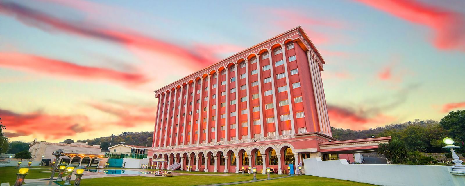 Best 4 star hotel in hyderabad - Sitara luxury hotel Ramoji film city