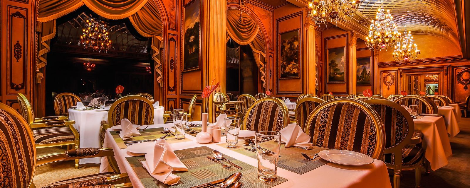 Dining arrangement in the restaurant at Sitara Luxury Hotel in Hyderabad near Ramoji Film City