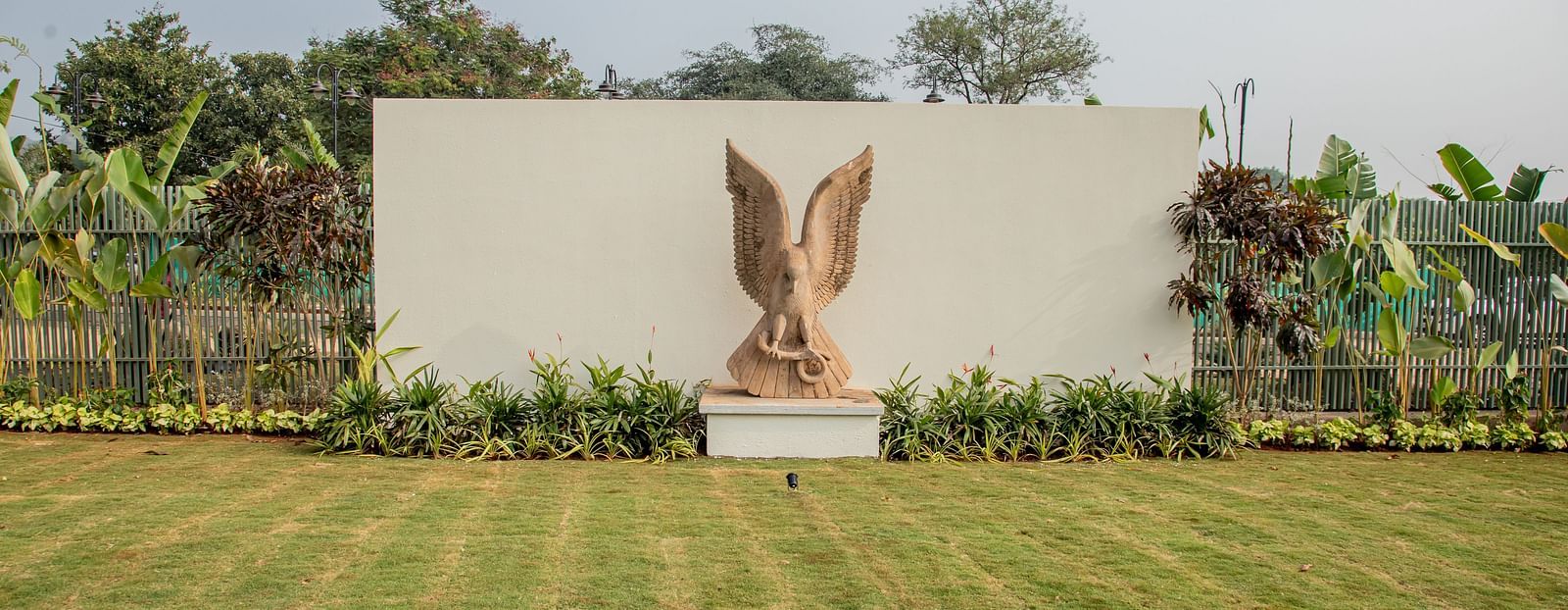A facade image of lawn - Trance Veechika Resort
