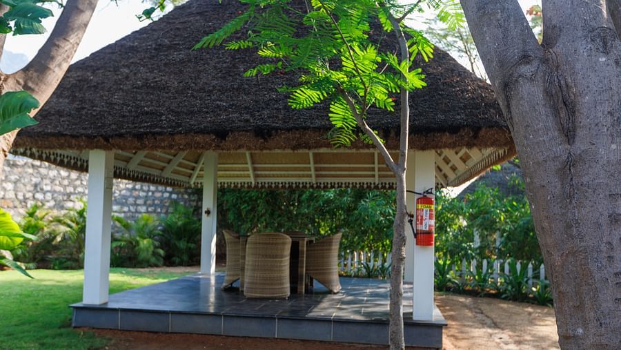 Pool Villa with Garden