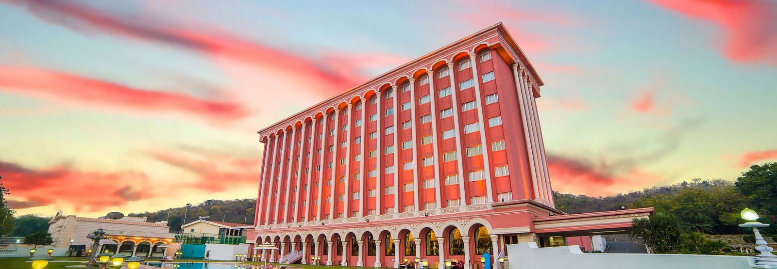 Best 4 star hotel in hyderabad - Sitara luxury hotel Ramoji film city
