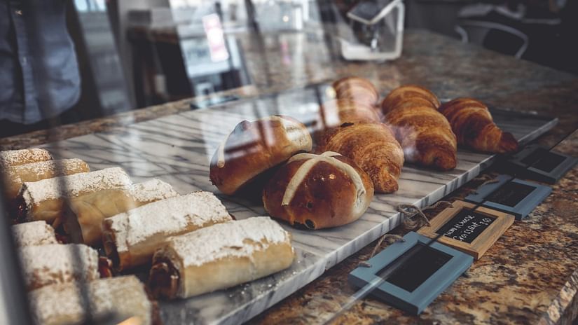 bakery in mall road