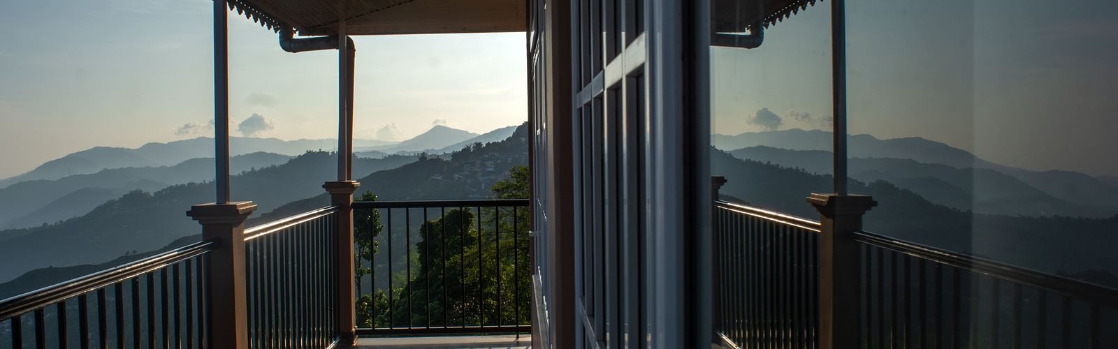 A facade image of a balcony - Avianna Windy House Wellness Retreat & Spa