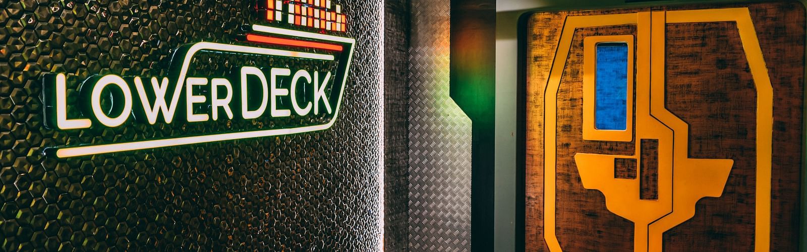 view of the entrance of Lower Deck - Hotel Park Elanza, Chennai