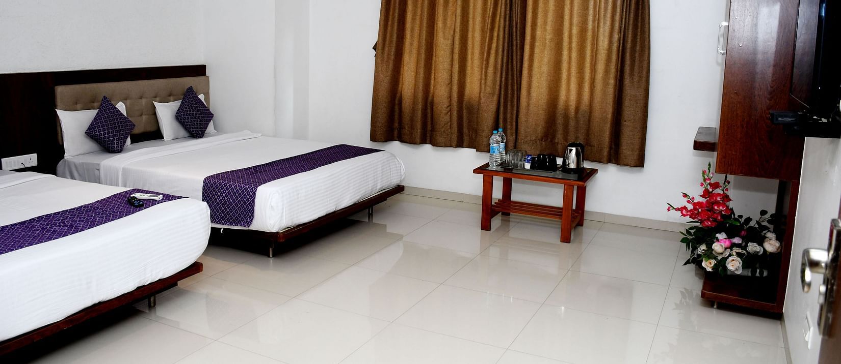 Pushpak Resort, Shirdi - A Division Of  G.S. Kote Patil Ent. Pvt. Ltd. Shirdi DSC 7183