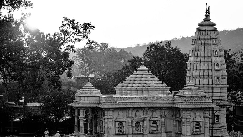 Black and white image of Mahakaleshwar Temple