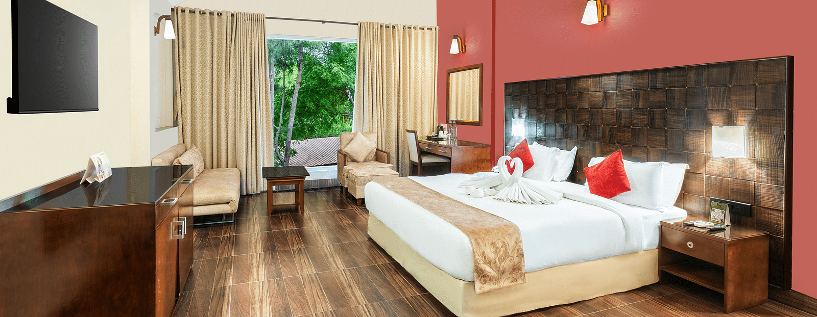 SUITE (BED ROOM)