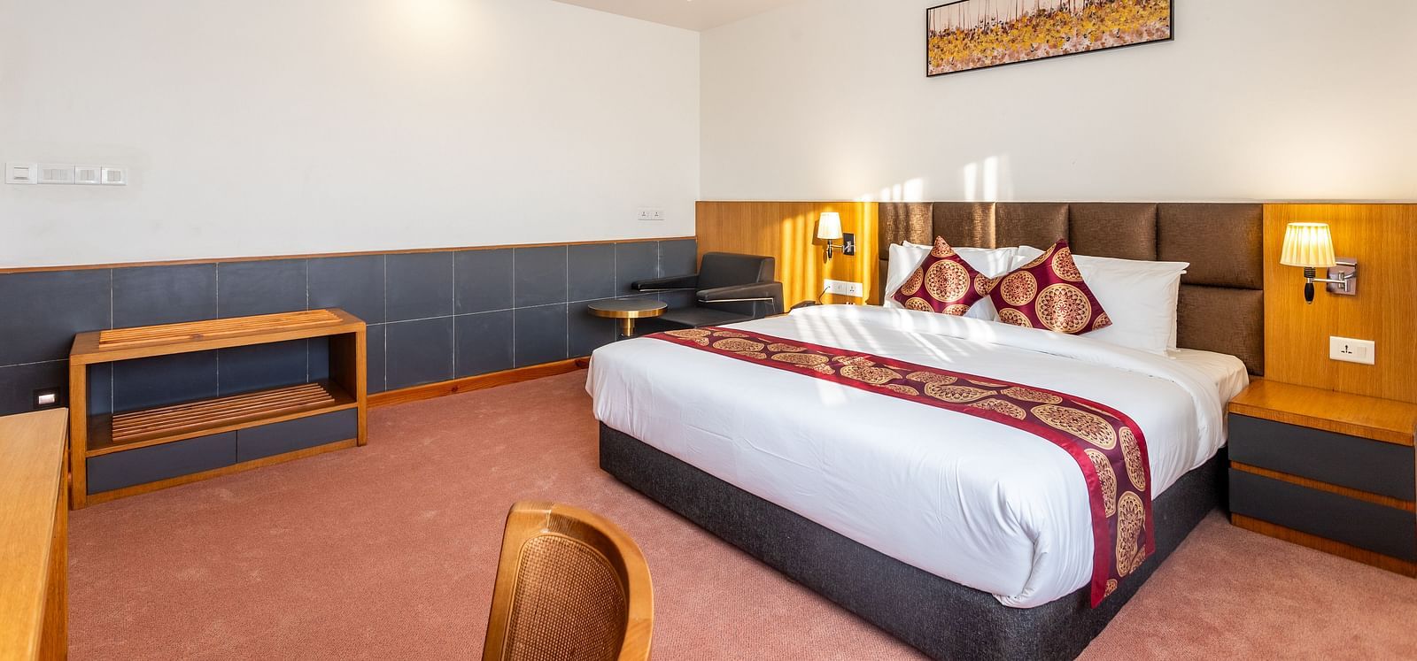 Superior King Room 7