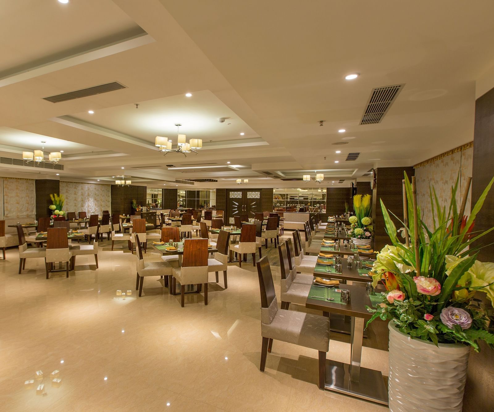 Hotel Pai Viceroy Tirupathi Plaintain Leaf Restaurant