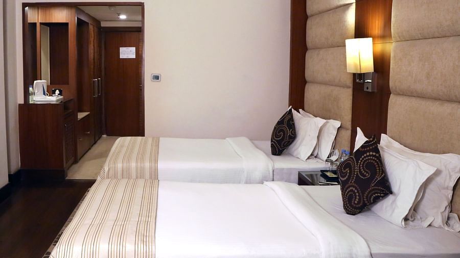 Deluxe Rooms at The Bristol Hotel Gurgaon, Rooms in Gurgaon 5