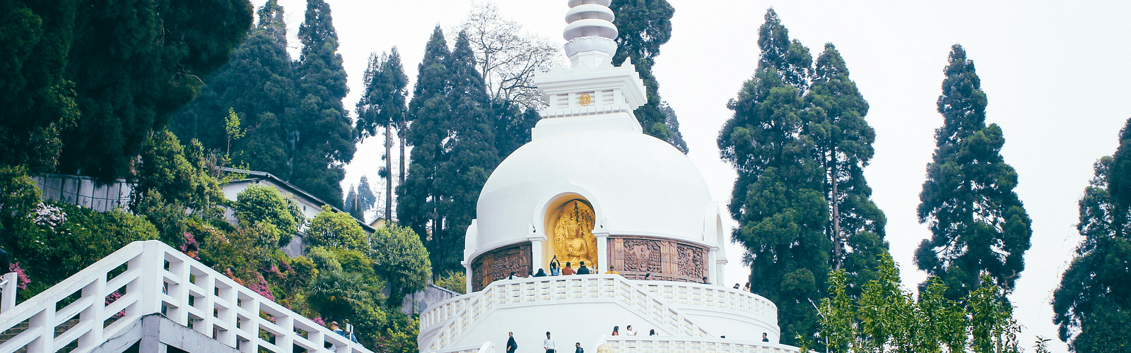 peace pagoda - Find tranquility and meditate at this serene Buddhist pagoda overlooking Darjeeling.