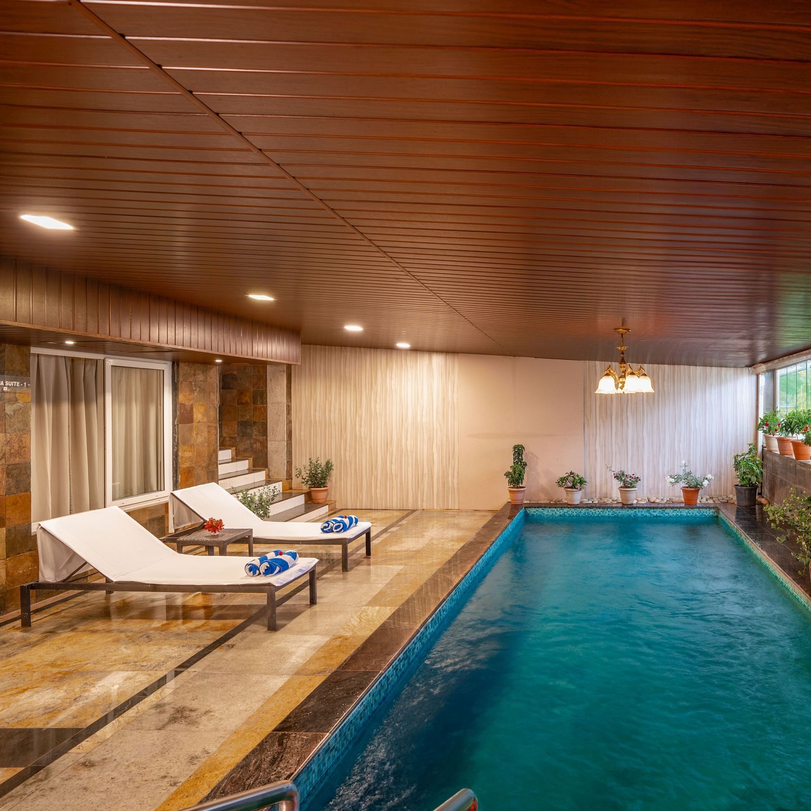 aqua deluxe suite