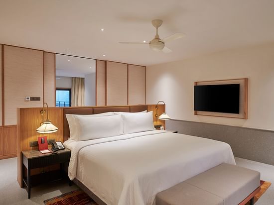 THE DUKES SUITE BEDROOM