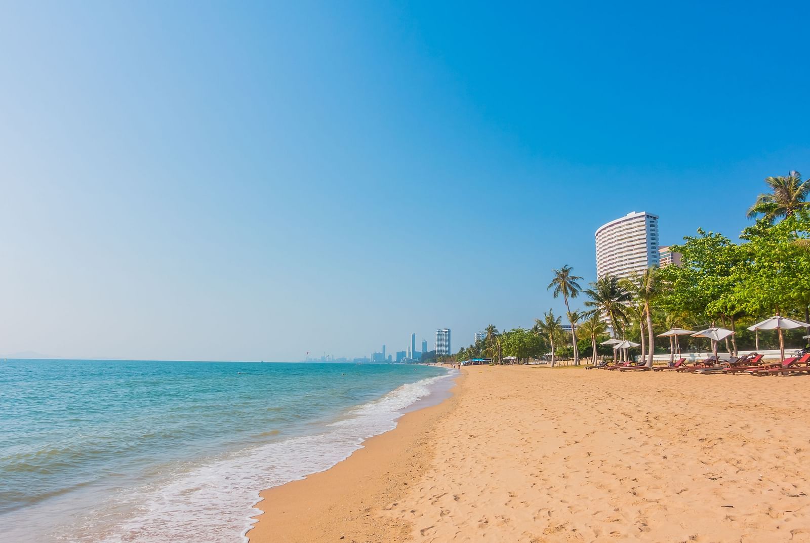 mumbai beach