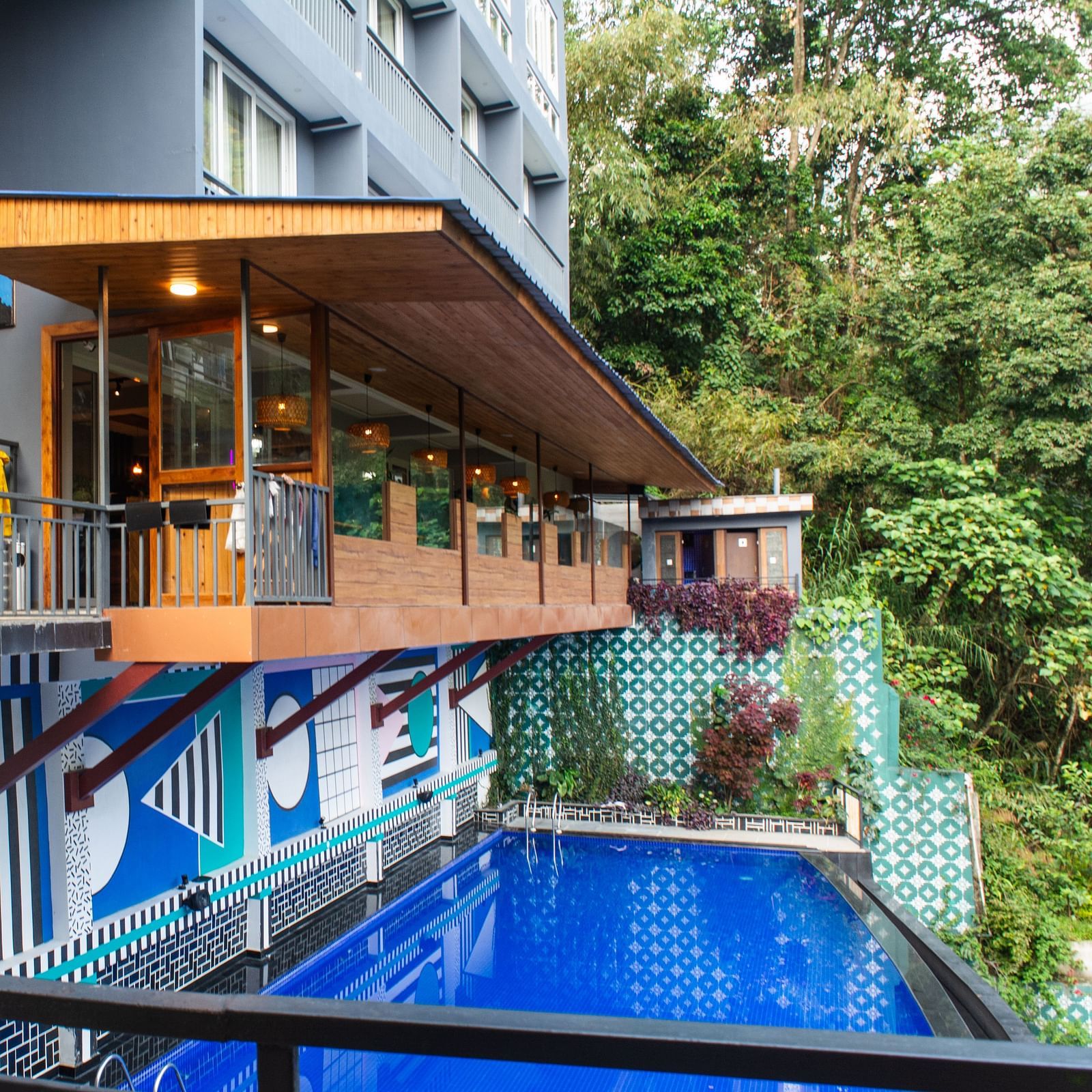Image of the swimming pool in front of Mad Monkey at Avianna Ganagtok Resort and Spa