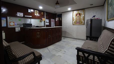 Hotel Maya Deluxe, MG Road, Secunderabad Secunderabad Reception Hotel Maya Deluxe MG Road Secunderabad 4