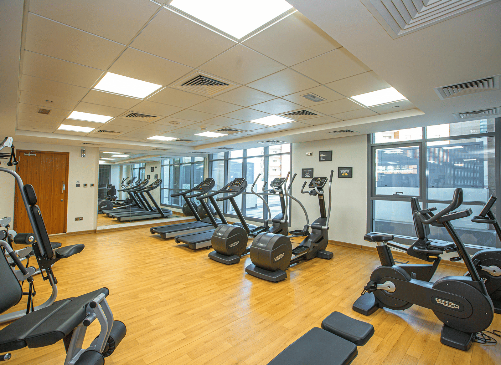 pexels-jdgromov-4716816