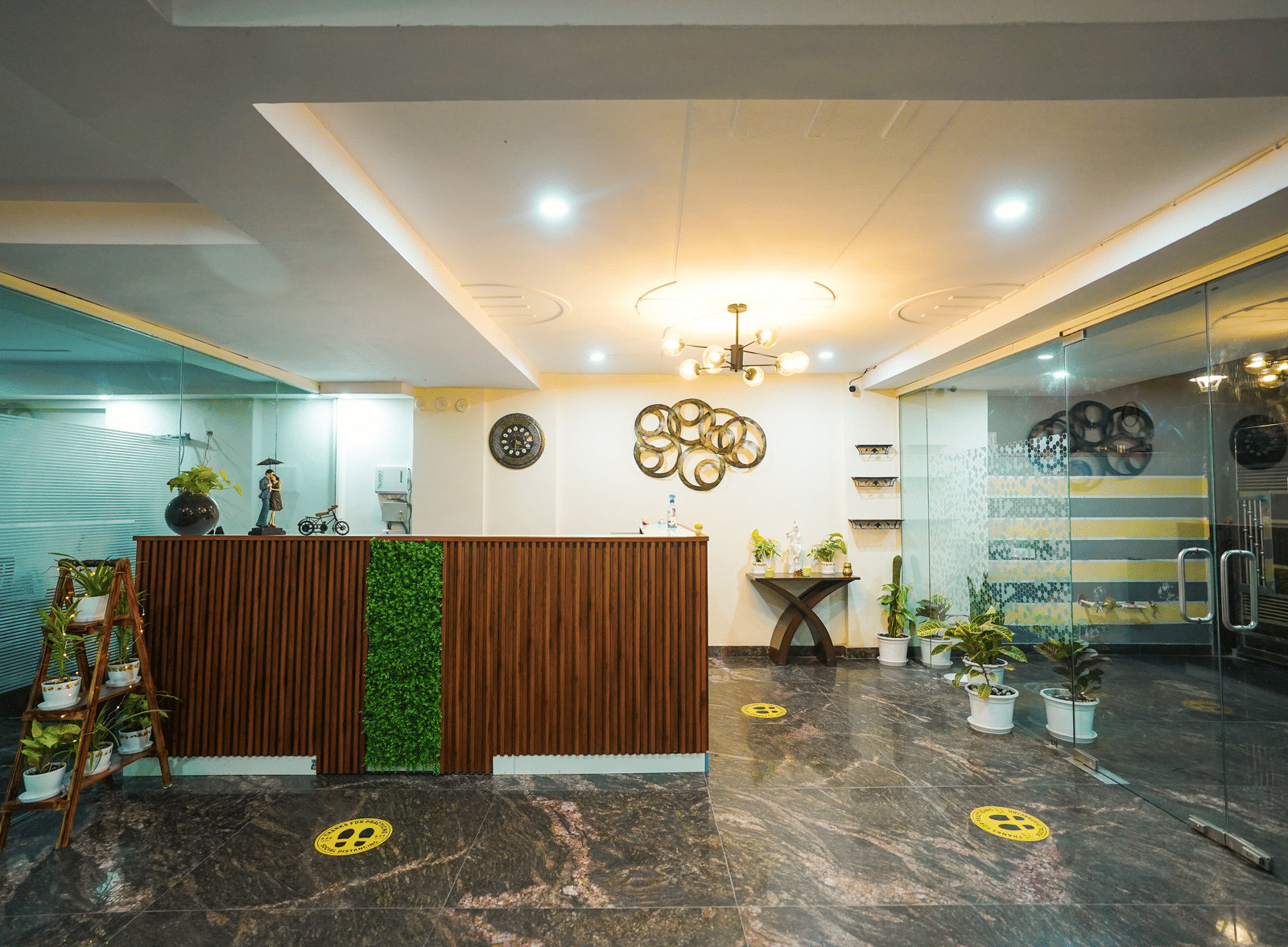 Lime Tree Hotels 32nd Avenue 91