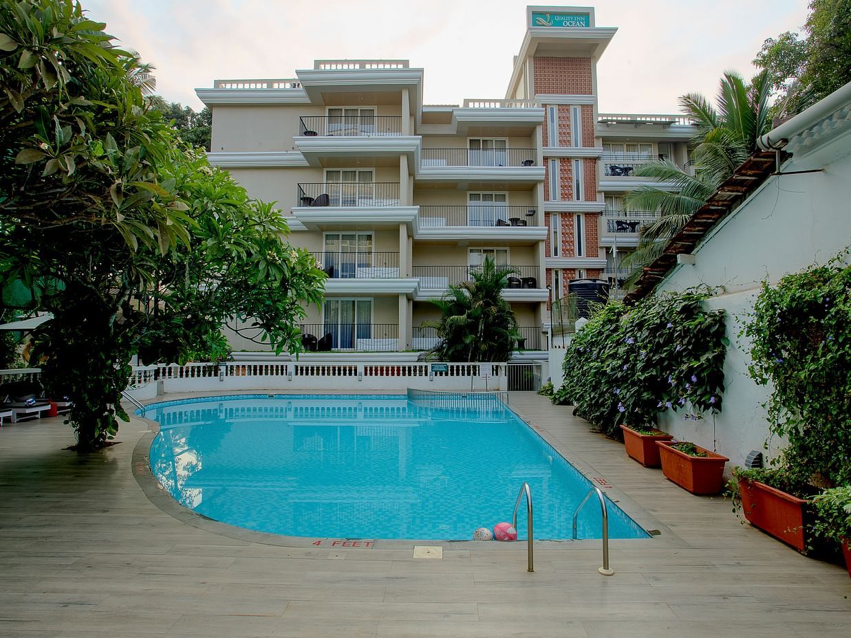 Swimming Pool (1)