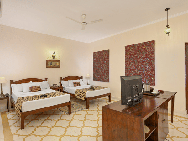 Pool Side Suite, Hotel Dev Vilas Ranthambore