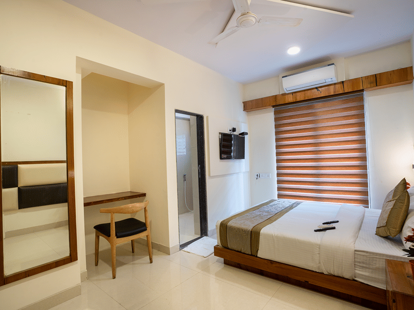 6-Room 4- (4)