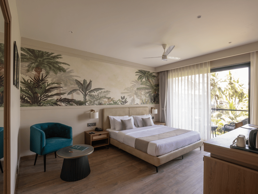 29. Pool View Room
