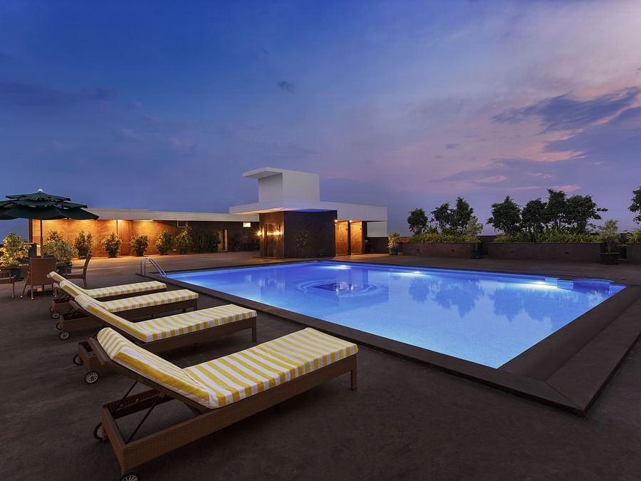 Swimming Pool RoofTop
