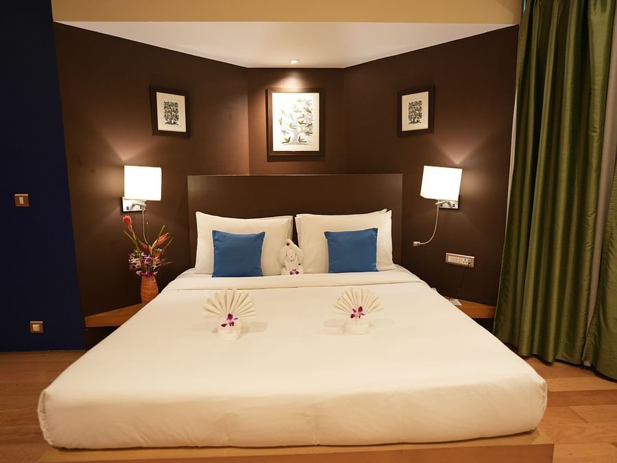 The bedding in the Suite at our hotel in Powai - The Beatle Hotel, Powai