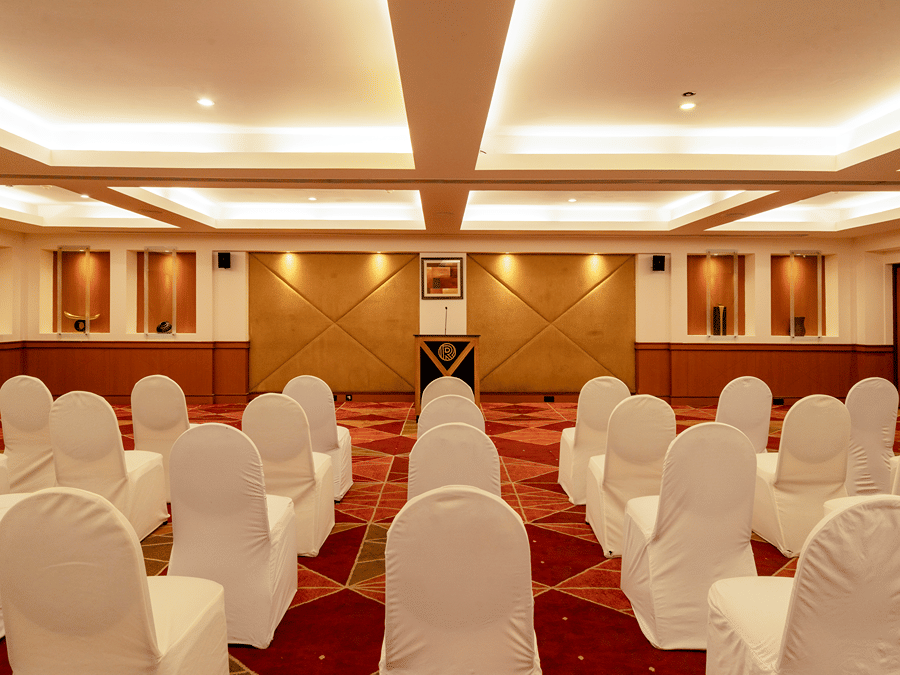 LEGEND HALL (Front view)