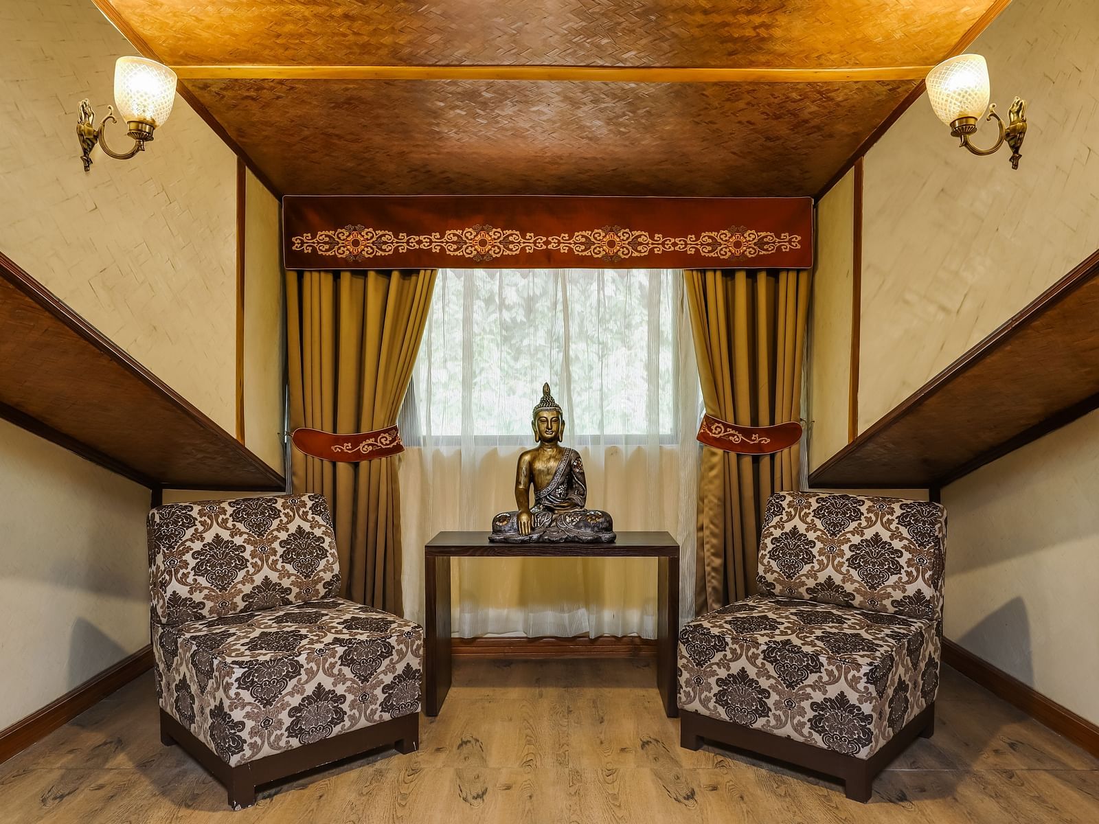 waiting area of our spa in Darjeeling