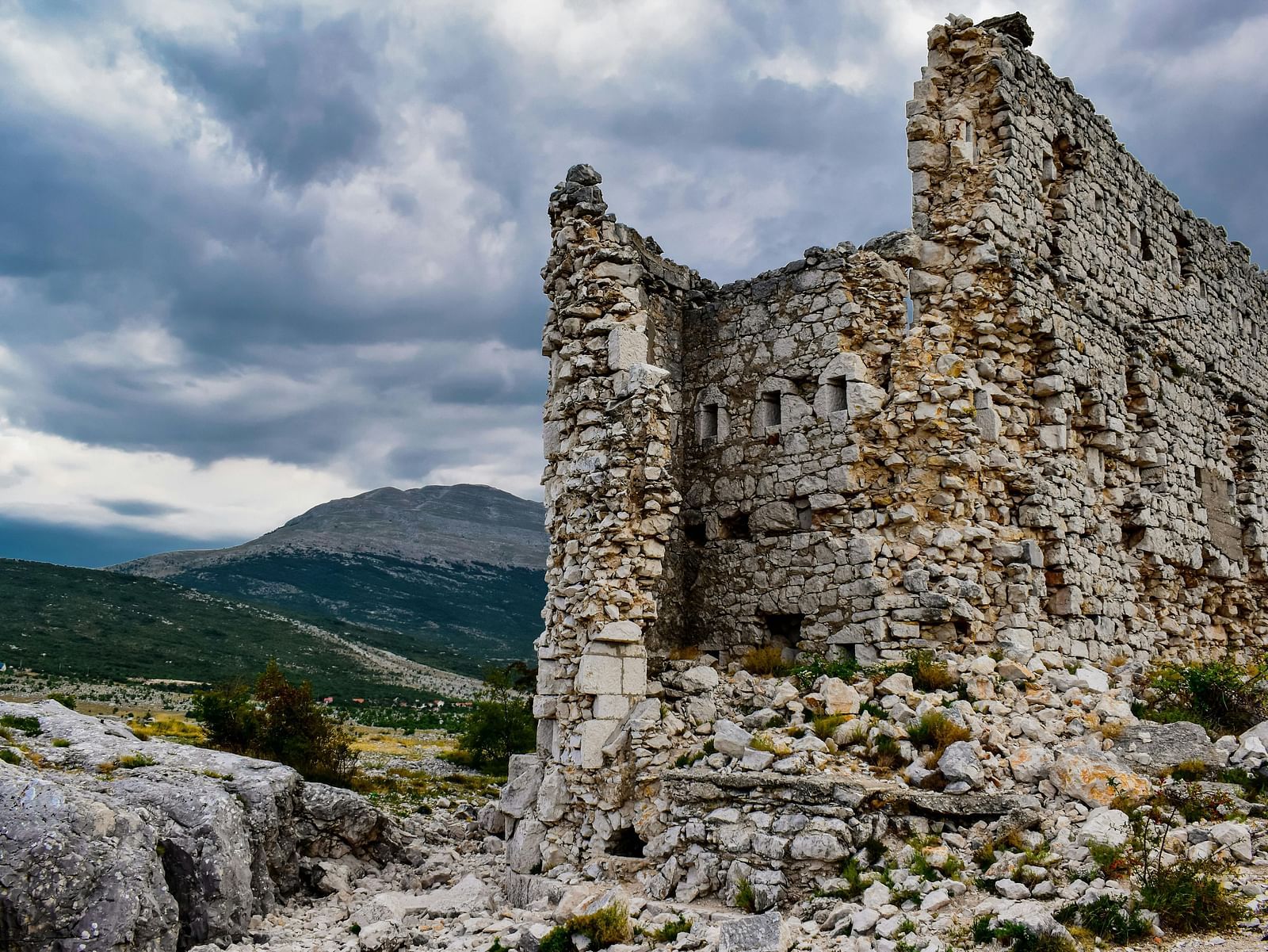 An old fort against a cloudy sky