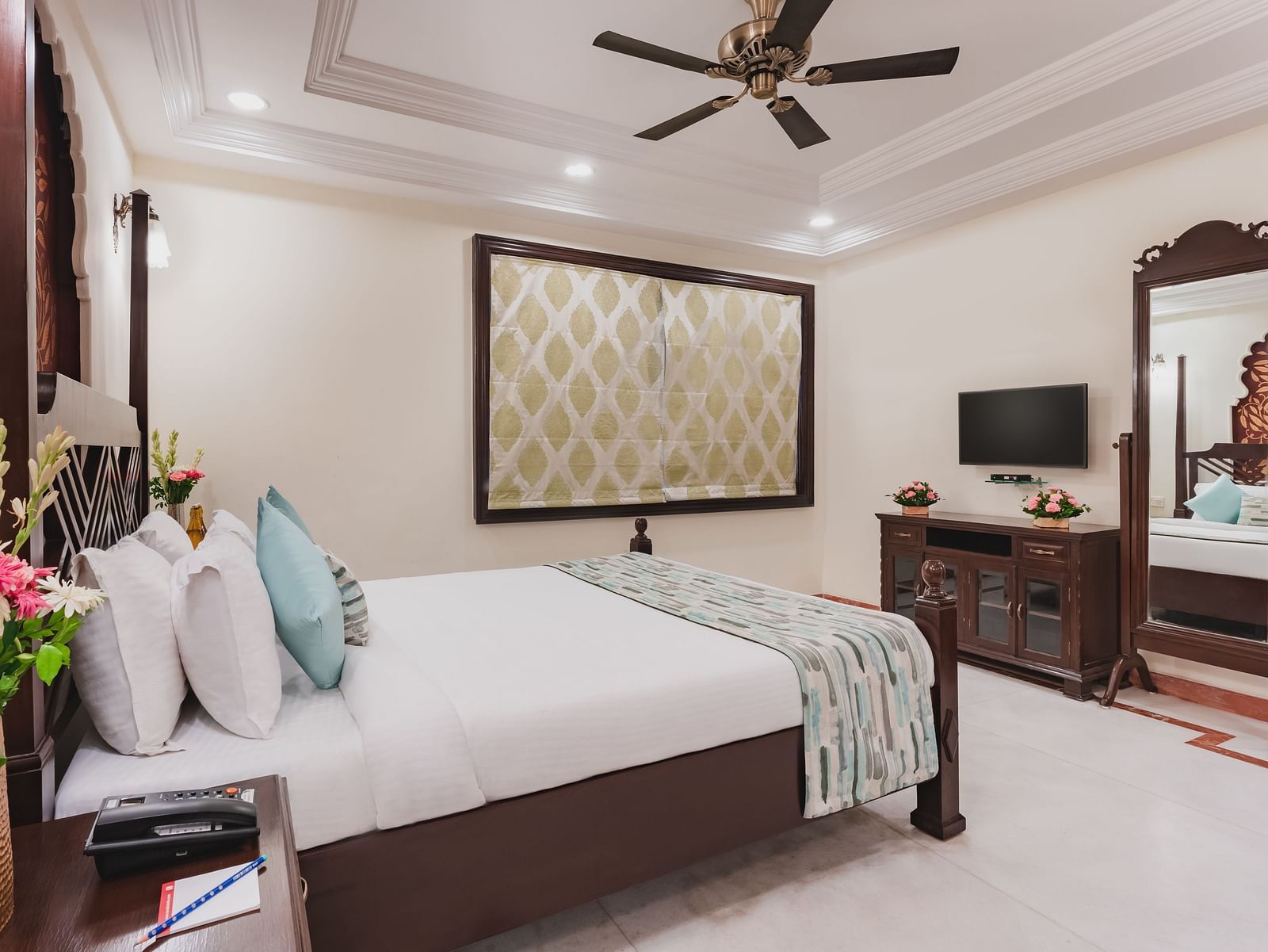 Premier room