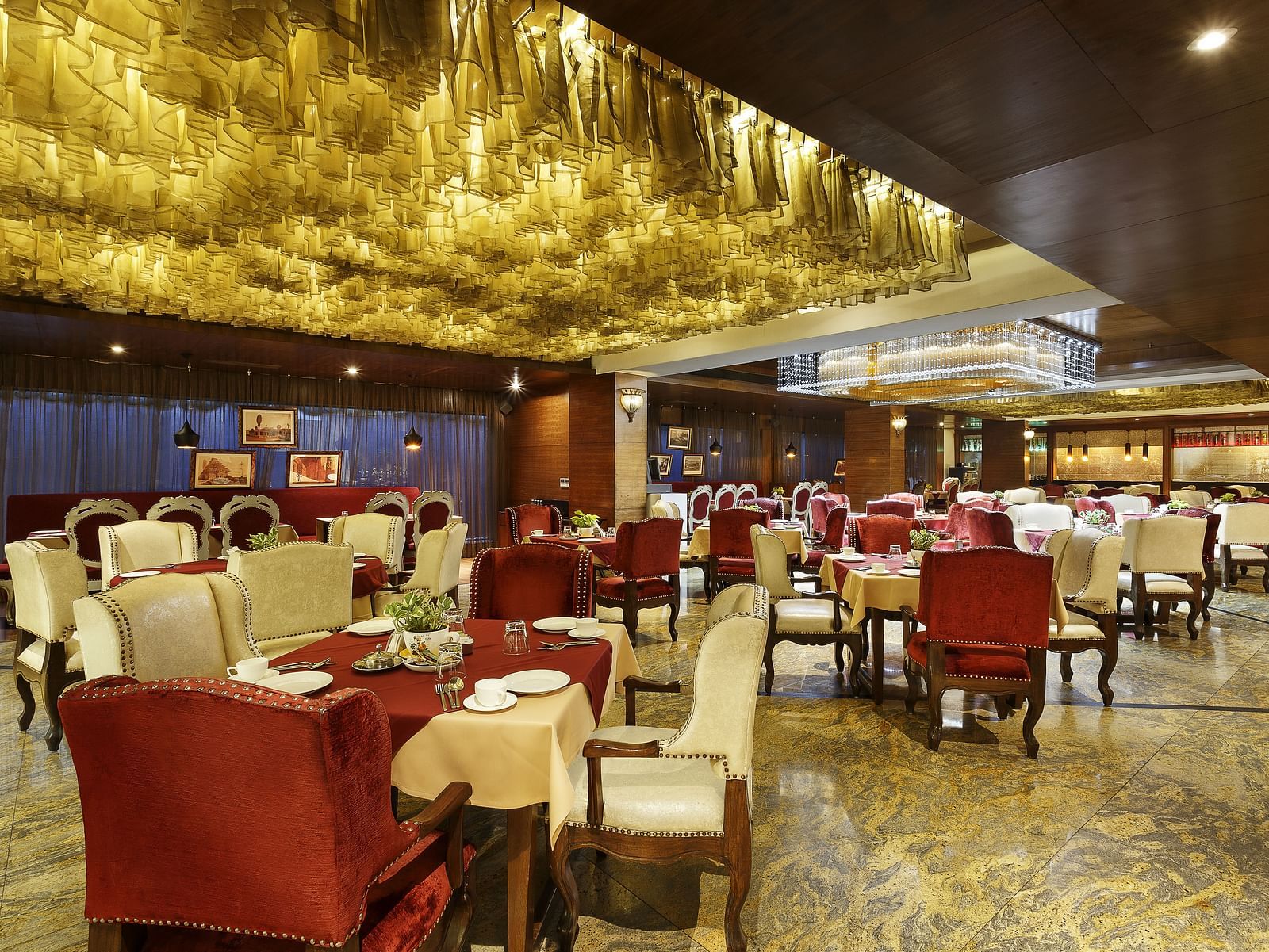 Golden Oak Restaurant