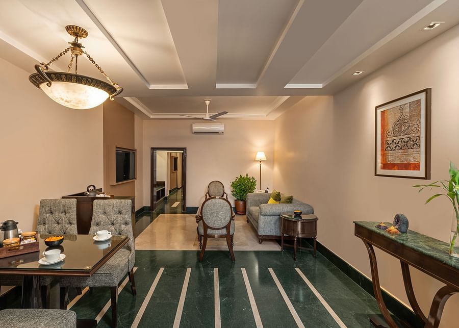 Maharaja Suite Living Room 1
