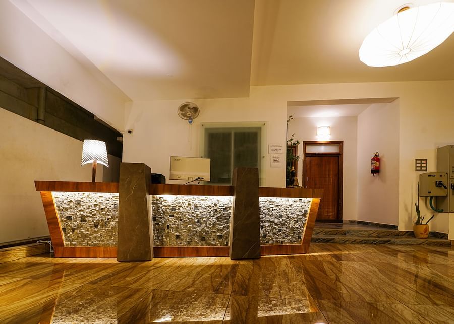 alt-text Beautiful Reception at Le Poshe Luxury 