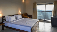 valley-view-room-1