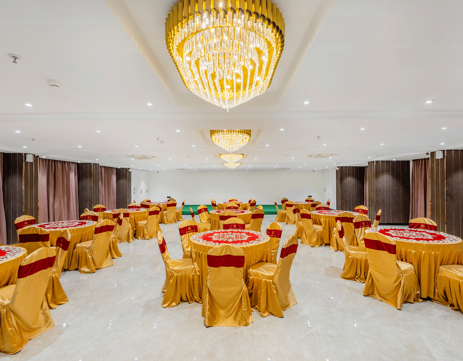 Lemonridge by Monday Hotels - KPHB | Best Hotel in Hyderabad