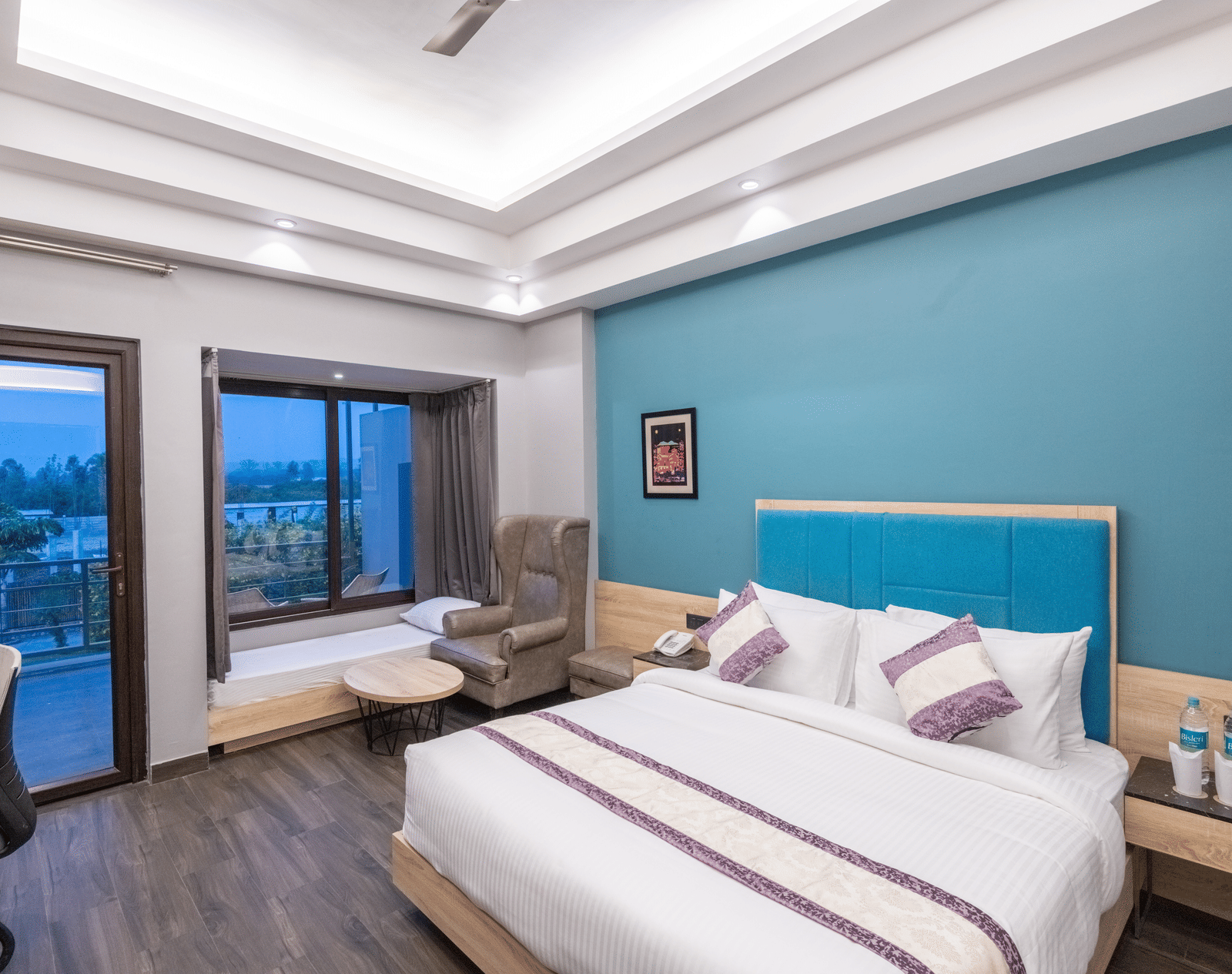 Spacious accommodation in Jim Corbett with large windows and outdoor views - DLS Forest Vines Resort & Spa, Ramnagar (Jim Corbett)