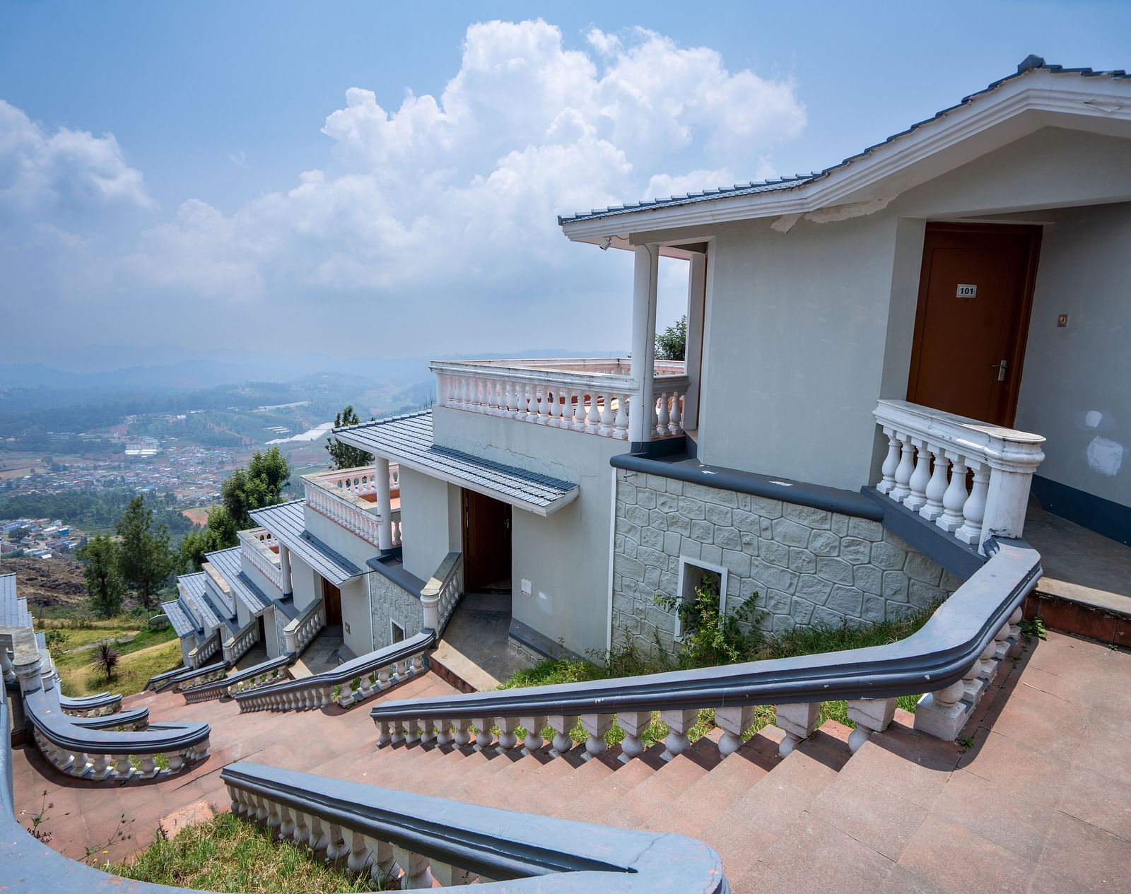 facade of La Montana By TGI, Ooty during daytime