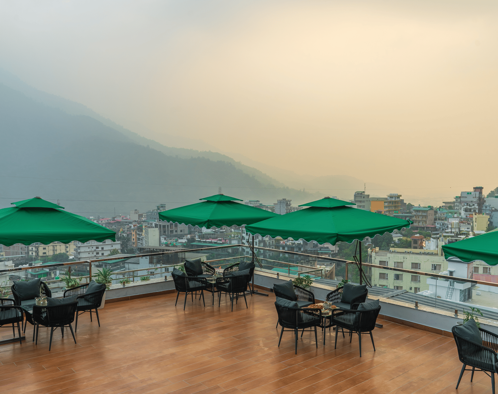 Perfectstayz Premium Pinaaki - Ganges View | Hotels in Rishikesh