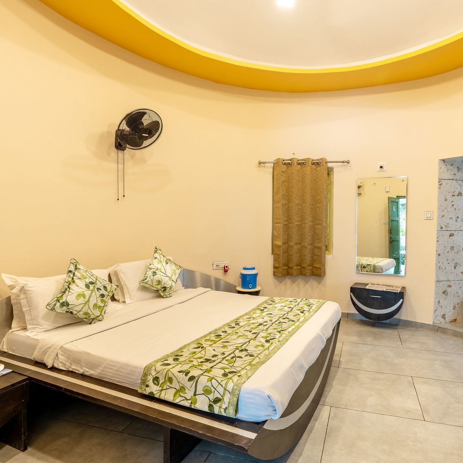 A room with with a double bed at Saavaj Resort