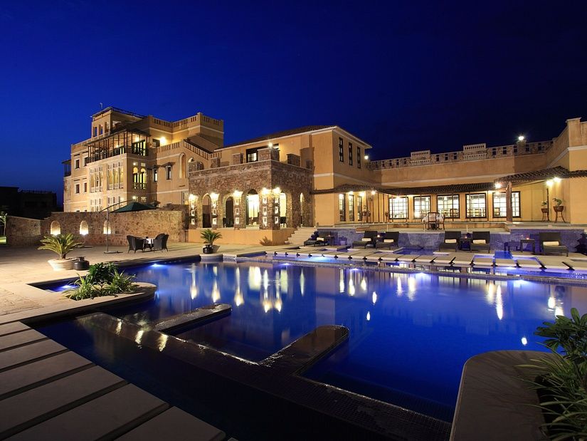 Juna Mahal Pool 