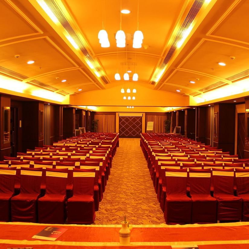 theatre setting at bougainvilla banquet hall - la classic, hosur road