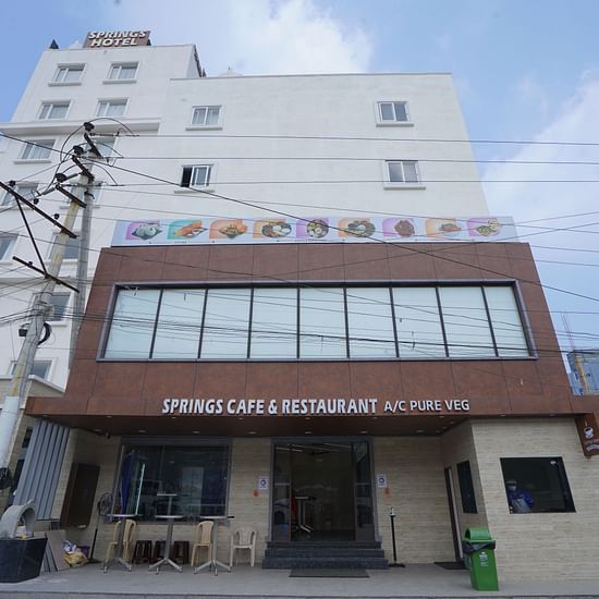 Facade of the hotel and restaurant - Springs Hotel Tirupati