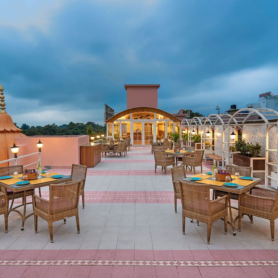 Restaurant Patio 5