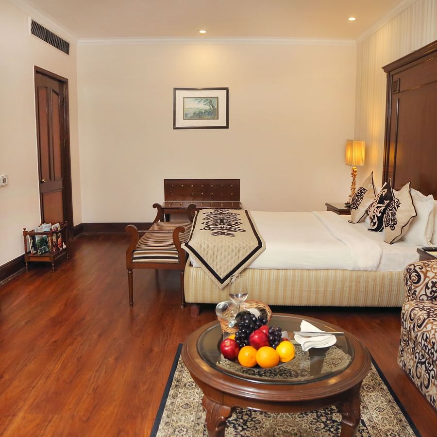 Business Suite, The Bristol Hotel Gurgaon, 5-star Hotel In Gurgaon 7741